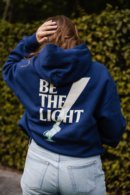 TRØBL Oversized Hoodie – Be the Light | Licht in het Donker | Streetwear