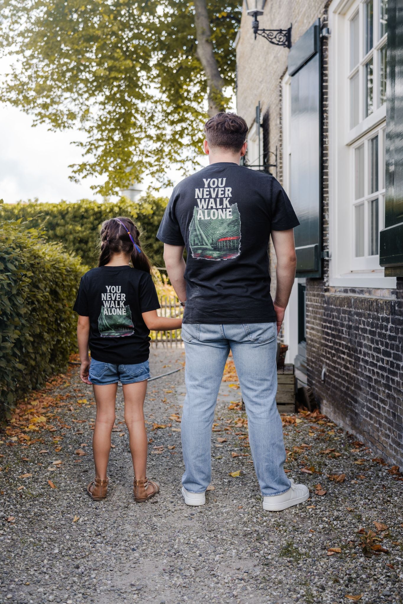 TRØBL T-shirt Kids – YOU NEVER WALK ALONE | Rotterdam Streetwear