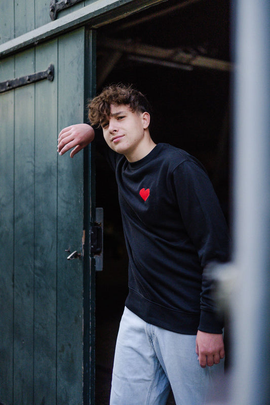 TRØBL Sweater – Hart Geborduurd | Basic lijn | Streetwear
