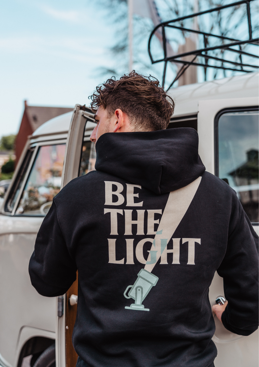 TRØBL Oversized Hoodie – Be the Light | Licht in het Donker | Streetwear